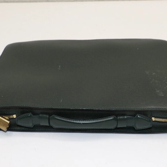 Louis Vuitton Sui Taiga Green Epicea Leather Canvas Bag - Picture 7 of 14